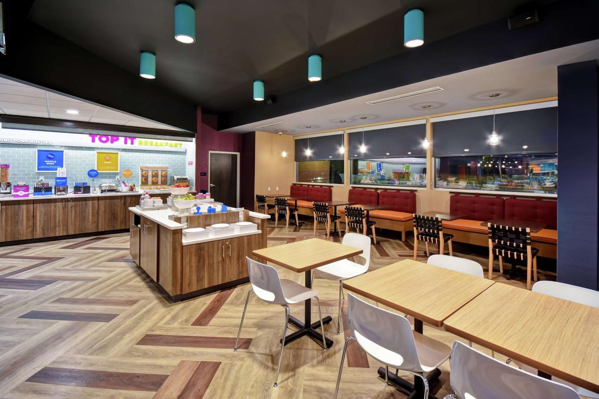 Tru By Hilton Fort Wayne